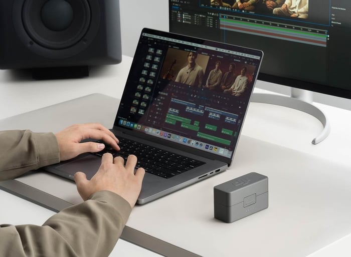 DJI Mic 3 featuring timecode synchronization