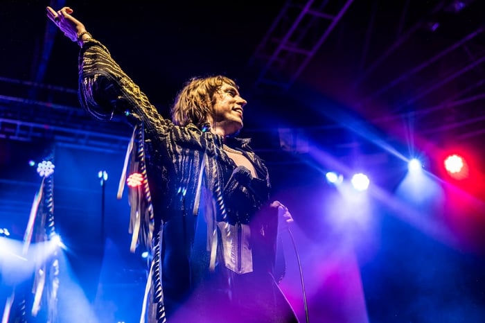 Luke Spiller of the Struts performs in 2024 in Milan, Italy.