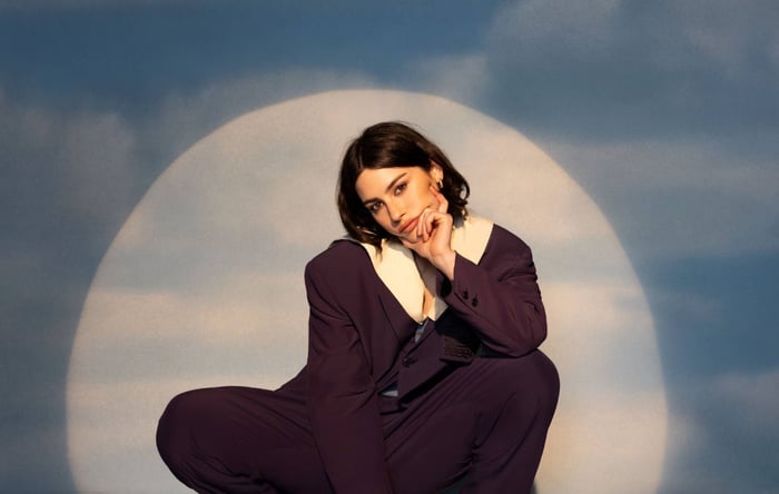 Gracie Abrams performing at Glastonbury 2025