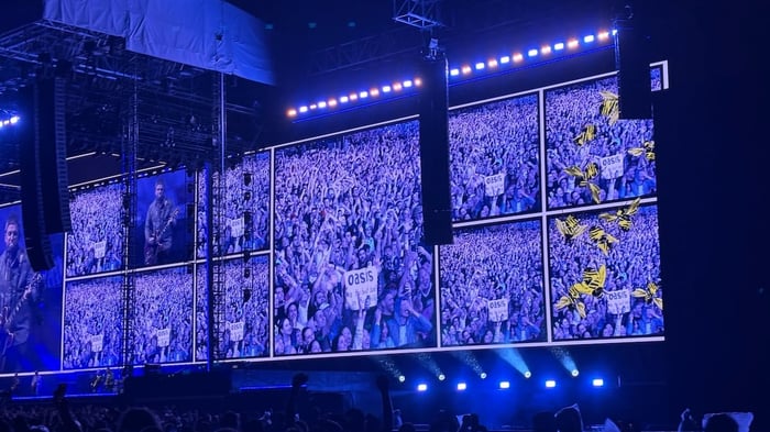 Oasis on stage (Credit: Karen Bliss)