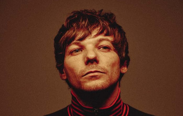 Louis Tomlinson press image