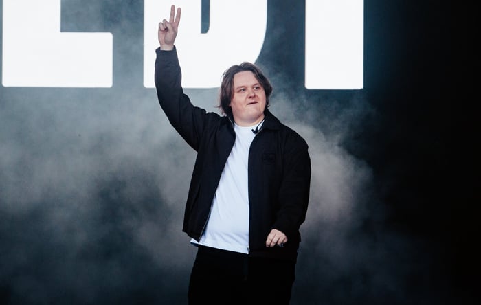 Lewis Capaldi performs at Glastonbury 2025, photo by Andy Ford