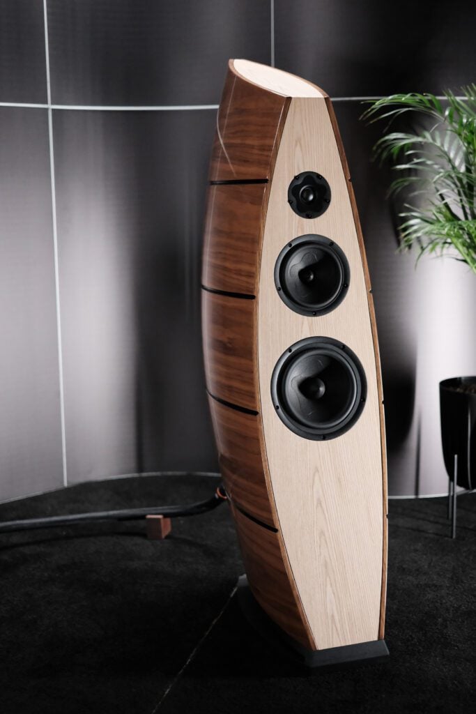 Pylon Audio Amethyst Gamma Loudspeaker