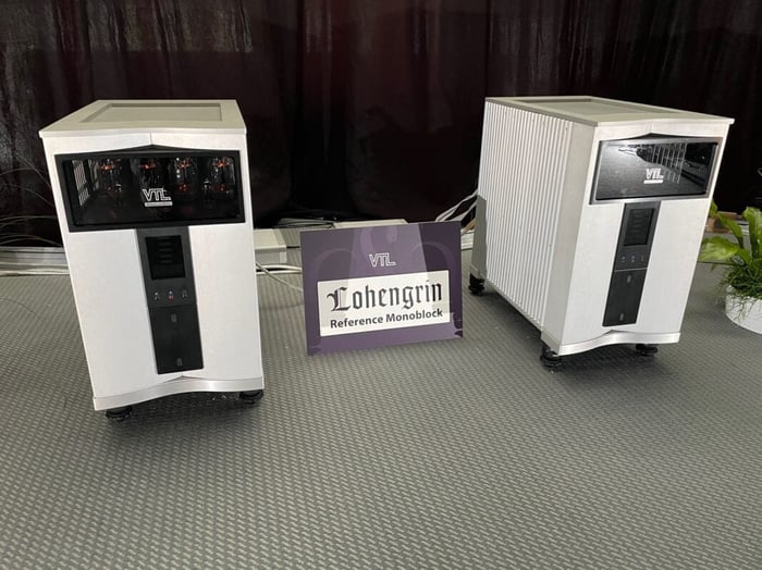 VTL Lohengrin power amplifier