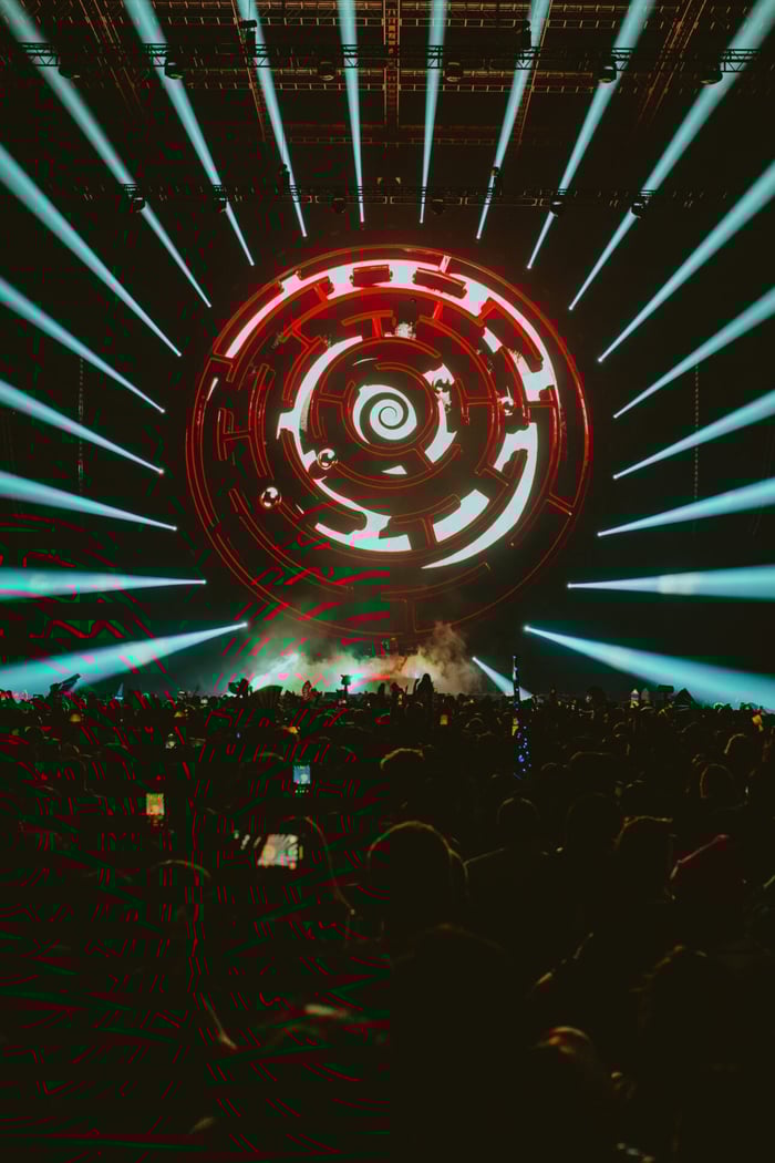 PORTAL’s visuals morph in sync with her beats.