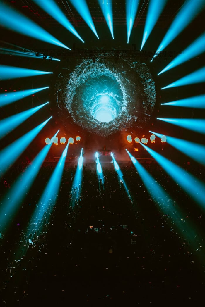 Fans and artist connected through the shared journey.