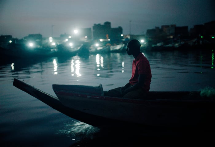 Scene from DJ Snake’s “Patience,” visually emphasizing migrant life.