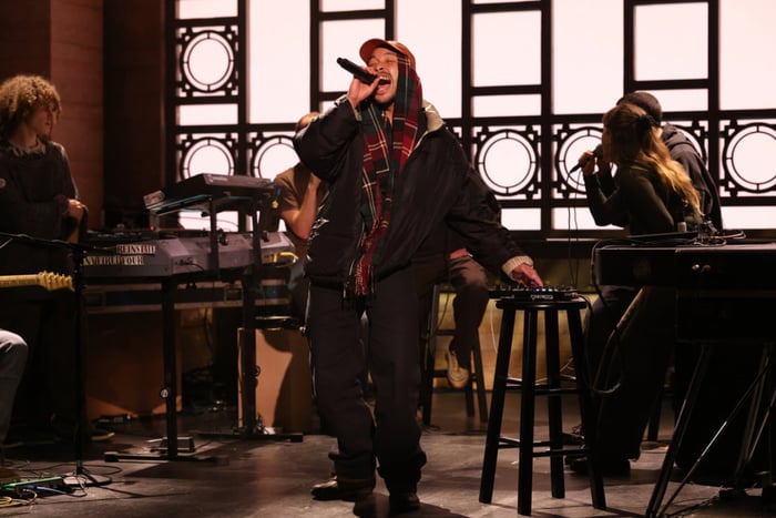 Dijon lighting up the stage on SNL (photo: Will Heath / NBC).