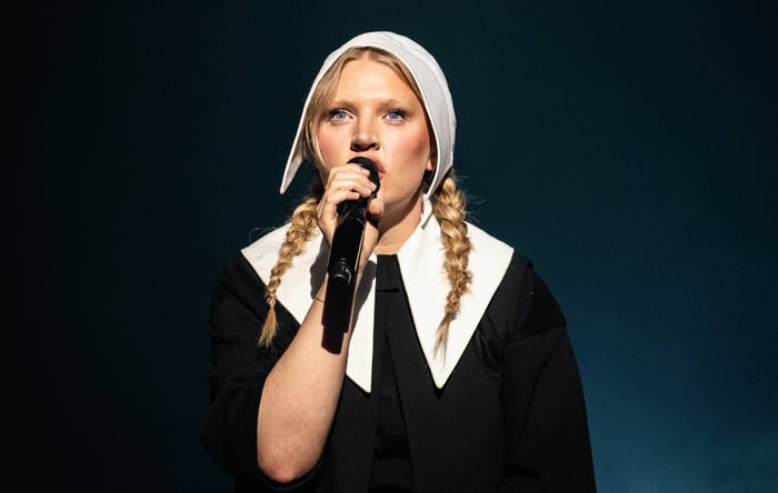 Self Esteem performs live during the 'A Complicated Woman' tour