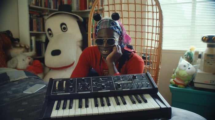 Moogstar in a scene from Swamp Dogg Gets His Pool Painted.