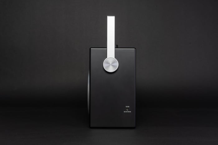 Front view of GB-001 showcasing classic design and controls