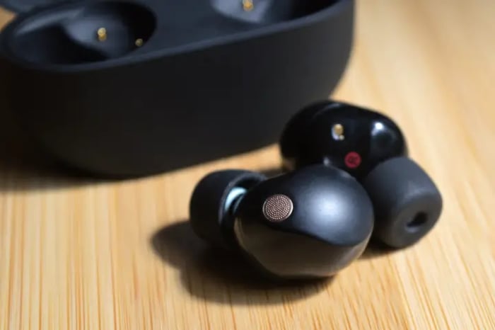 AirPods Pro 2 and Sony WF-1000XM5