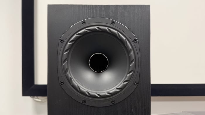 Fyne’s signature IsoFlare drivers deliver focused sound imaging