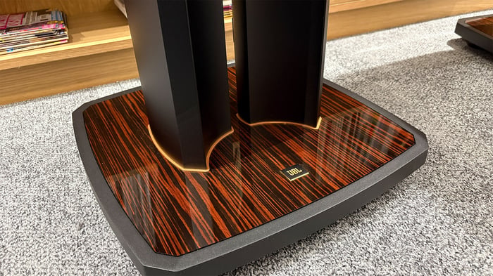 Close look at JBL Summit Ama’s refined craftsmanship