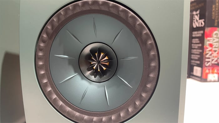 Music comes alive with LSX II LT’s rich textures and dynamic control