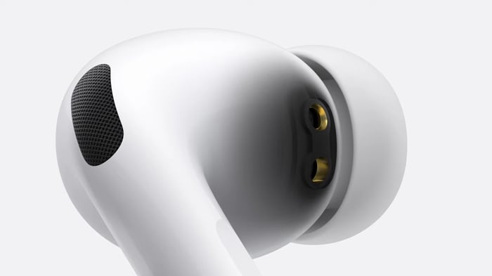 All rumors about the AirPods Pro 3 confirmed