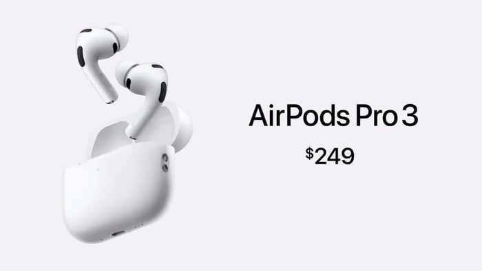 AirPods Pro 3 fitness-focused features with pulse sensor