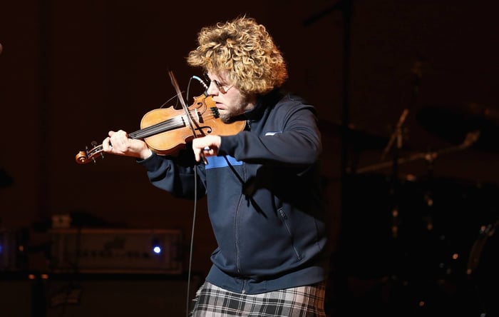 Ashley MacIsaac performing live