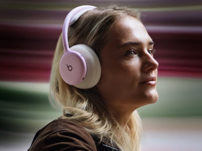Beats 360 earcup and driver design