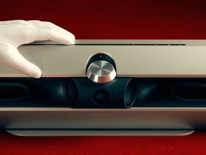 Side-firing drivers and ambient LEDs give the Premiere its iconic look