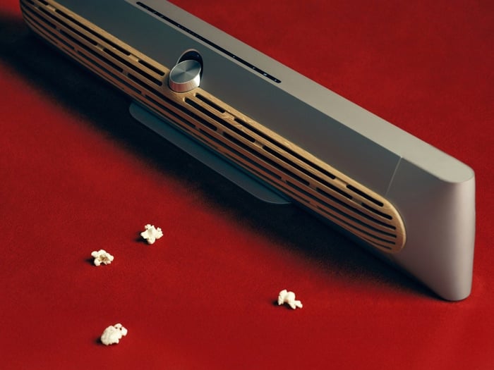 Precision-engineered custom drivers ensure high-fidelity sound