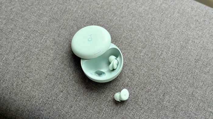 Soundcore Sleep A30 earplugs with features