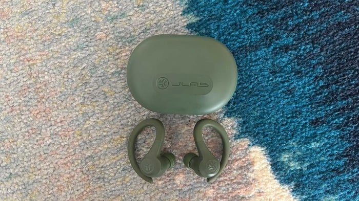 JLab Go Sport+