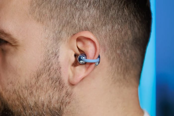 Huawei FreeClip 2 on-ear design for sensitive ears