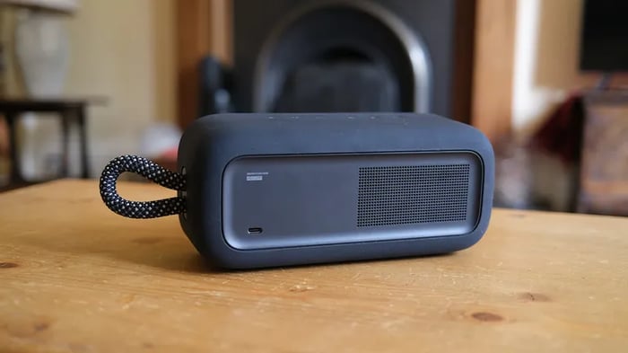 Bose SoundLink Plus Top View