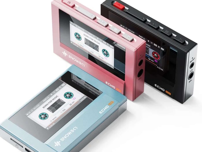 The FiiO Echo Mini combines retro look with modern high-resolution sound quality.