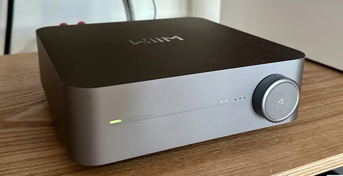 Example of a Wiim Amp Pro integrated audio setup for lossless sound