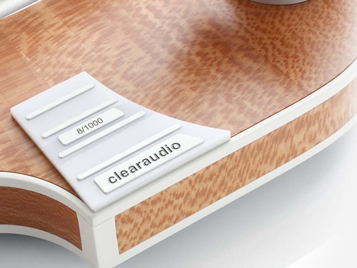 Innovative Motor Suspension system ensures superior sound clarity.