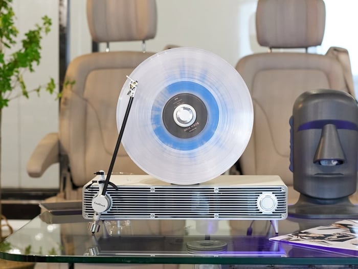 Side angle showing the tasteful mix of materials and design elements