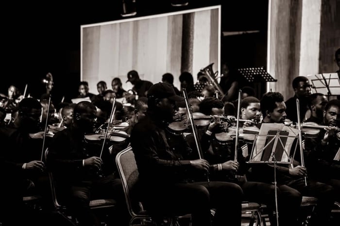 Dapper Live Trench Symphony concert performance
