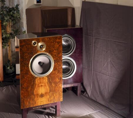 DeVore Fidelity O/Reference lively and detailed sound