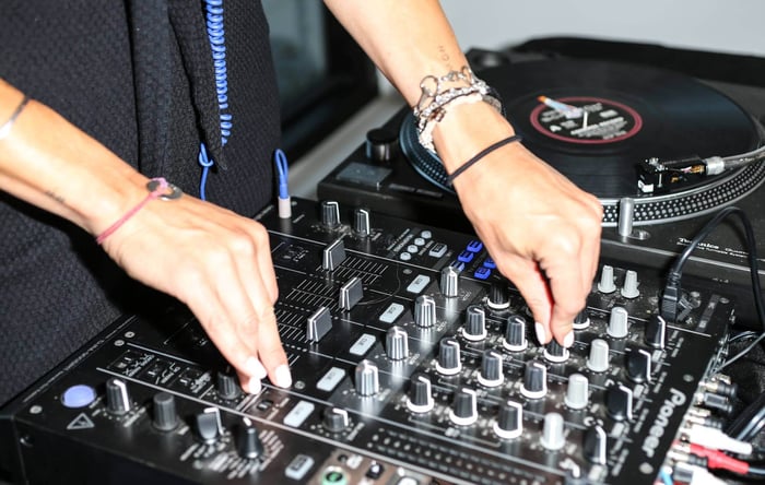 DJ Turn Table