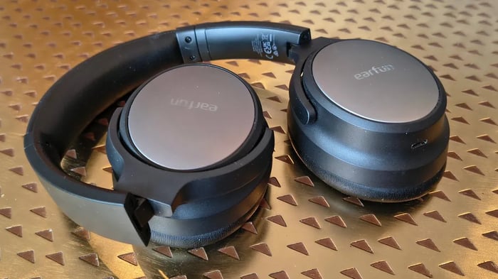 Earfun Tune Pro Sound
