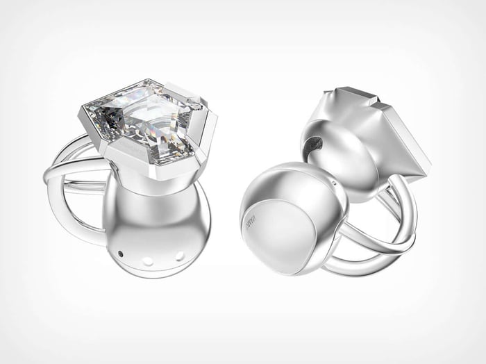 Charging case designed like a jewelry box