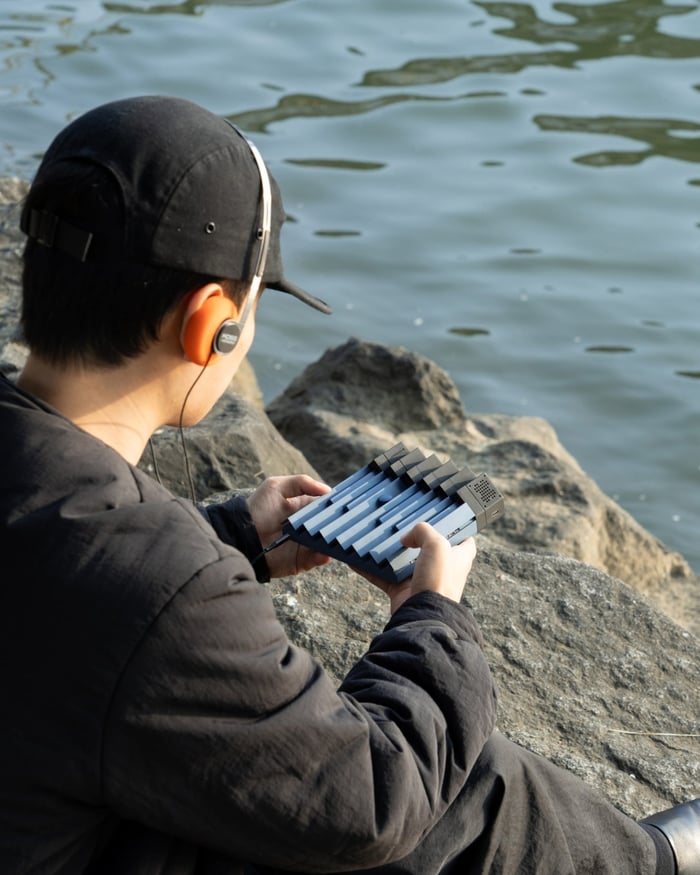 AI collaboration interface of Everglow