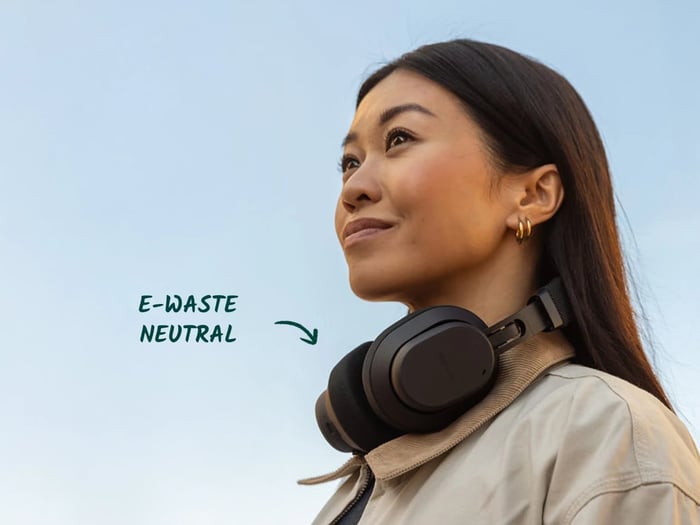 Fairbuds XL Gen 2 charging and controls