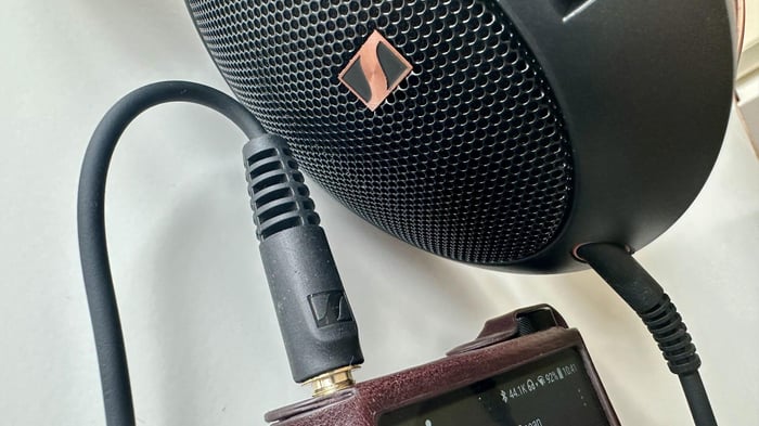 Sennheiser HD 505 Review: Affordable Hi-Fi Headphones for Audiophiles