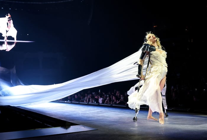Lady Gaga Extends MAYHEM Ball Tour Into 2026 With Fresh North American Dates