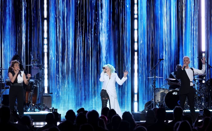 Joni Mitchell, Cher, John Legend, and SZA Join Cyndi Lauper for Epic Farewell Tour Finale