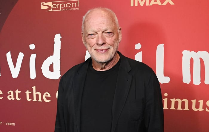 David Gilmour Celebrates Pink Floyd’s Wish You Were Here as UK’s Record-Breaking Christmas Number One Album