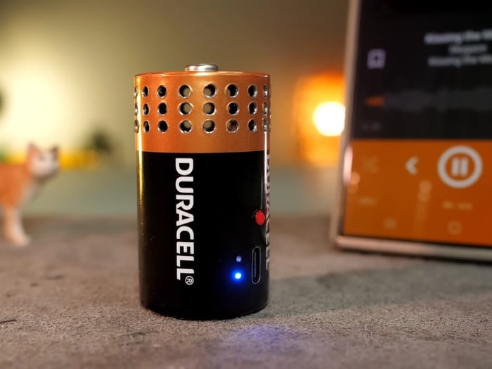 Ingenious Bluetooth Speaker Hidden Inside a Duracell Battery Shell