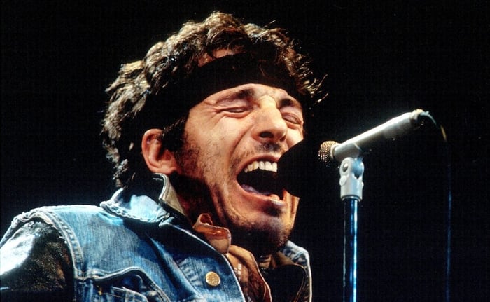 The Dark Side of Nebraska: The Untold Story Behind Bruce Springsteen’s Iconic Album