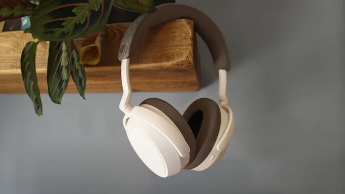 Sennheiser HDB 630: Redefining Sound with Audiophile Wireless Headphones