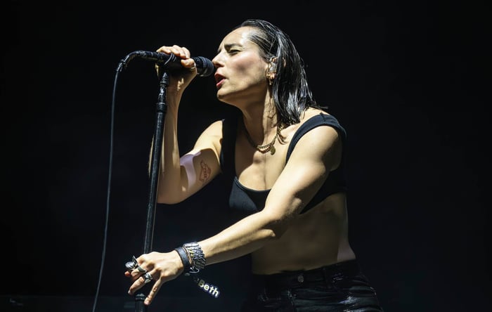 Jehnny Beth Honors David Bowie with ‘Dollar Days’ Cover at British Library Anniversary