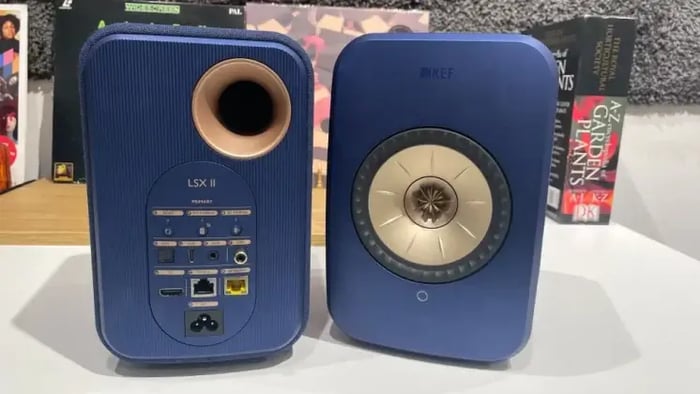 Top Turntable Speakers for 2025: A Comprehensive Guide