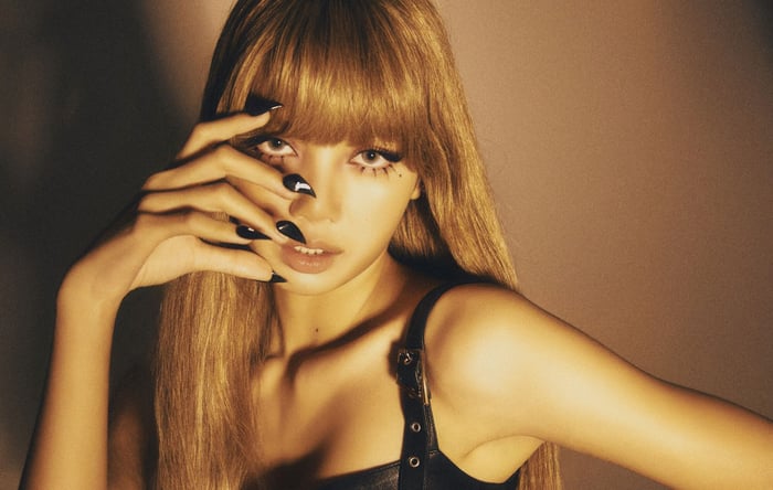 Lisa's ‘Alter Ego’: A Dazzling Debut in Search of Identity